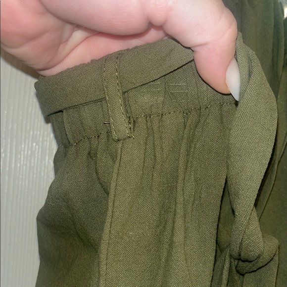 SHEIN White Buttoned Crop Top & Olive Shorts Set size Large - Picture 11 of 13